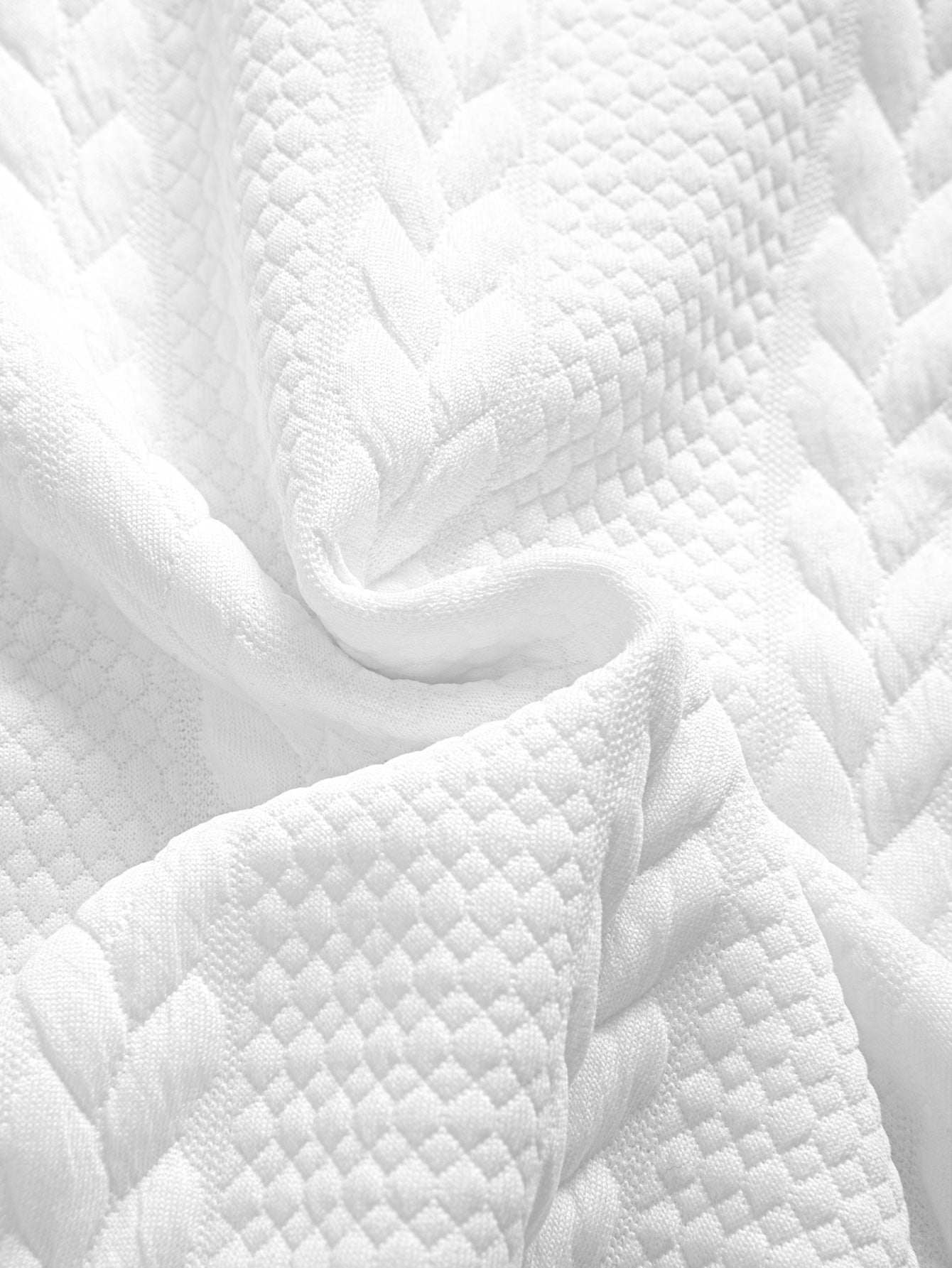 Twist Jacquard Arc Hem T-Shirt